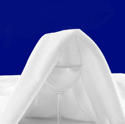 Stretchable and fitted mattress protector