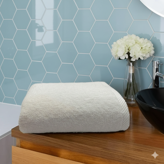 مناشف يد قطن 100% ممشط إيريس بيضاء - أطقم حمام فاخرة دبي أبوظبي | Iris White 100% Combed Cotton Hand Towels - Luxury Bathroom Sets Dubai Abu Dhabi