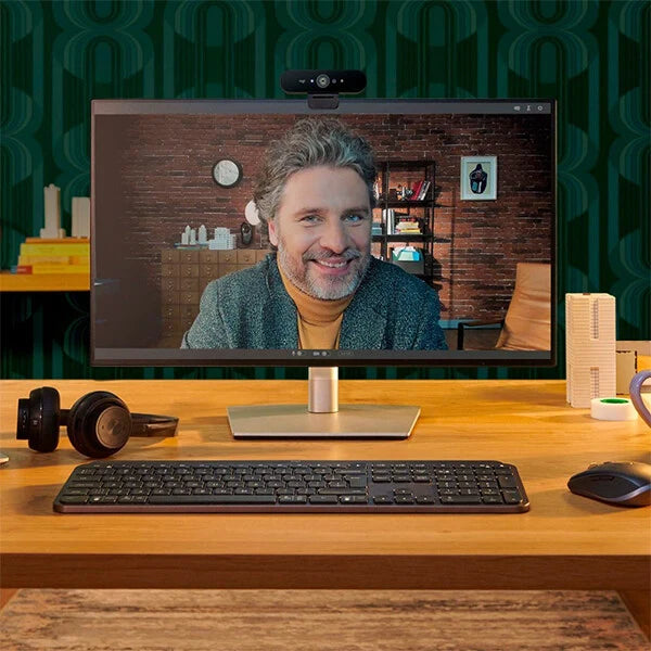 Logitech 4K Pro Webcam with Noise-Canceling Mics | UAE Stock - Dubai, Abu Dhabi Delivery