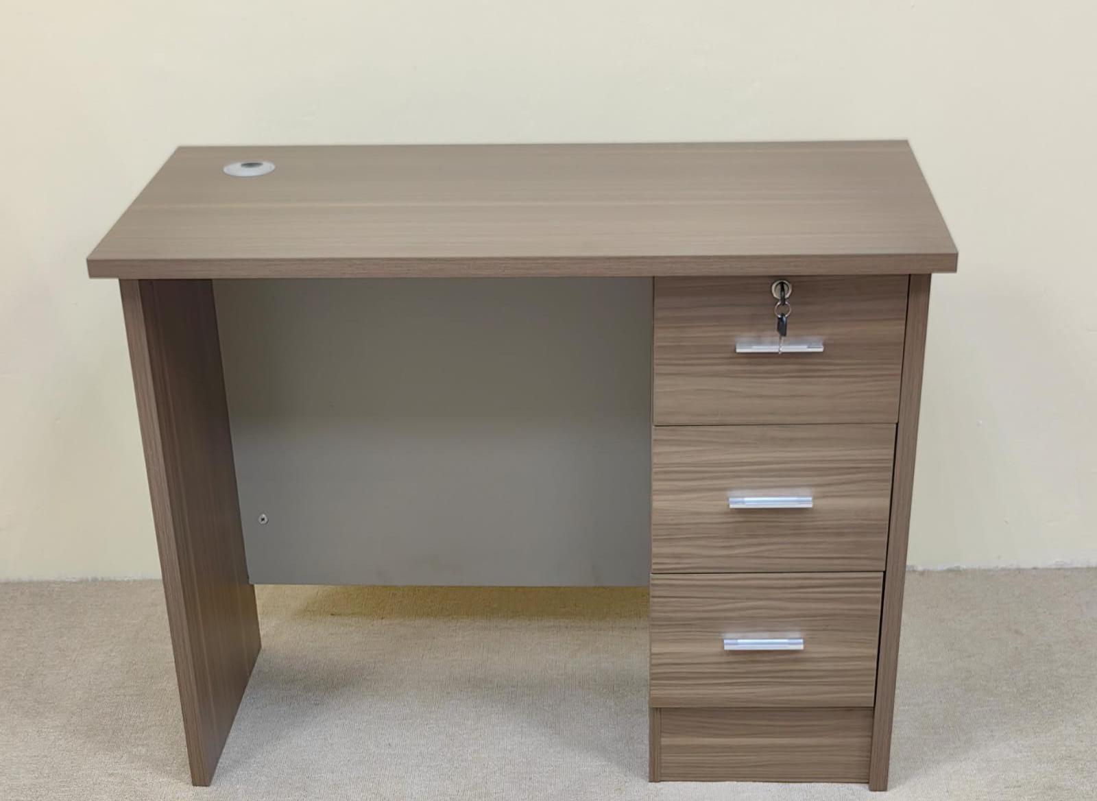Office Desk 1.0M | IH 7010 – Premium Work Desk in UAE