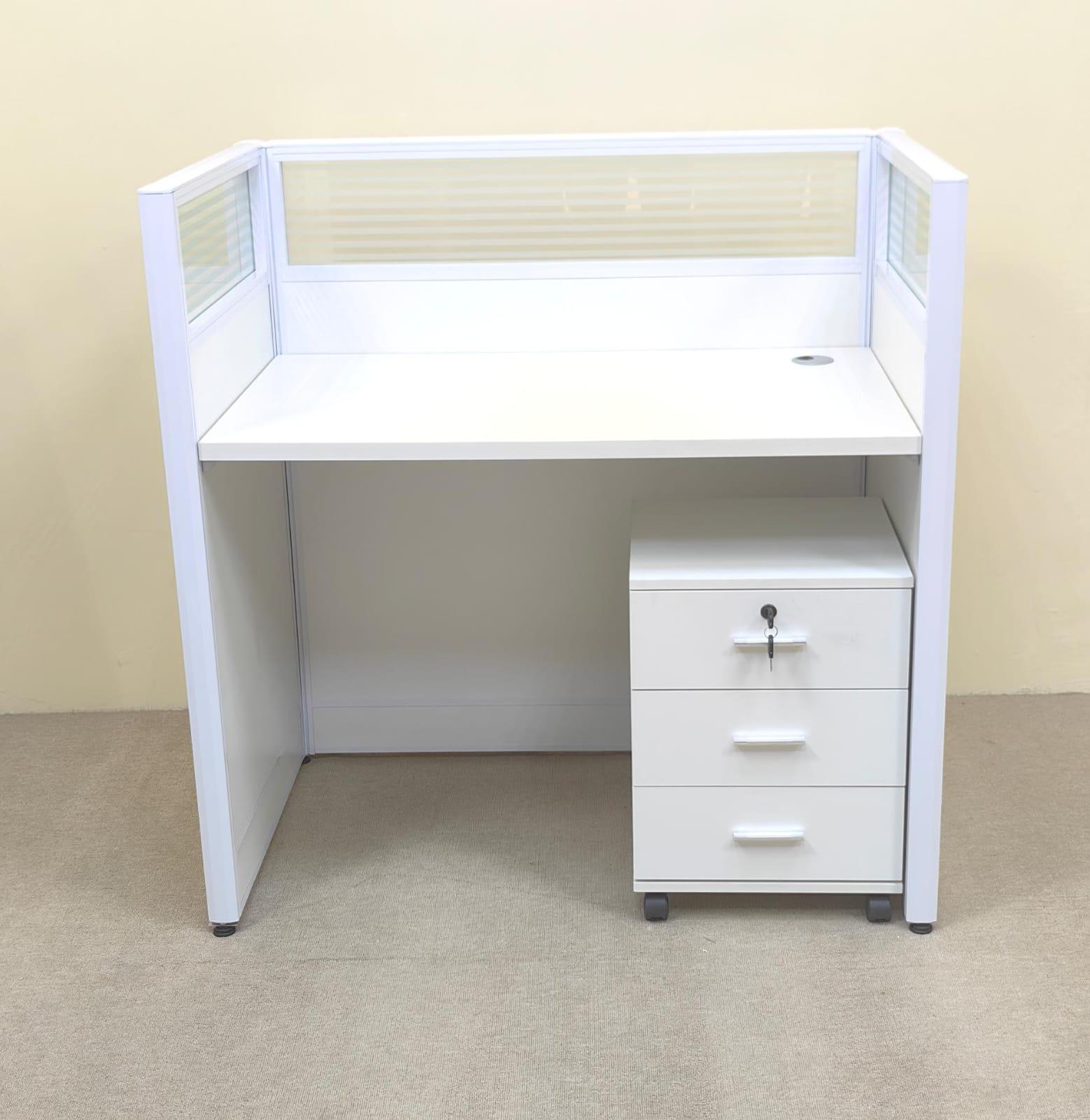 Single Person Workstation | Home Office Desk UAE – INFINI HOMES