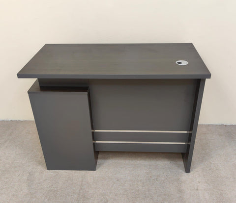 IH 5010 Office Table 1.0M with 3-Drawer Pedestal – Compact Executive Desk for Home Office UAE