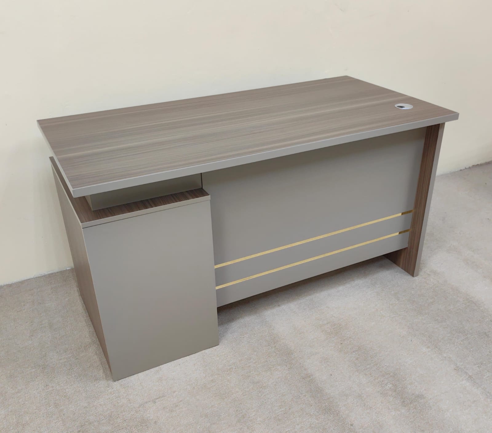 1.4M Study & Home Office Desk Oak Finish with Built-in Cable Port – Premium Office Furniture Dubai UAE