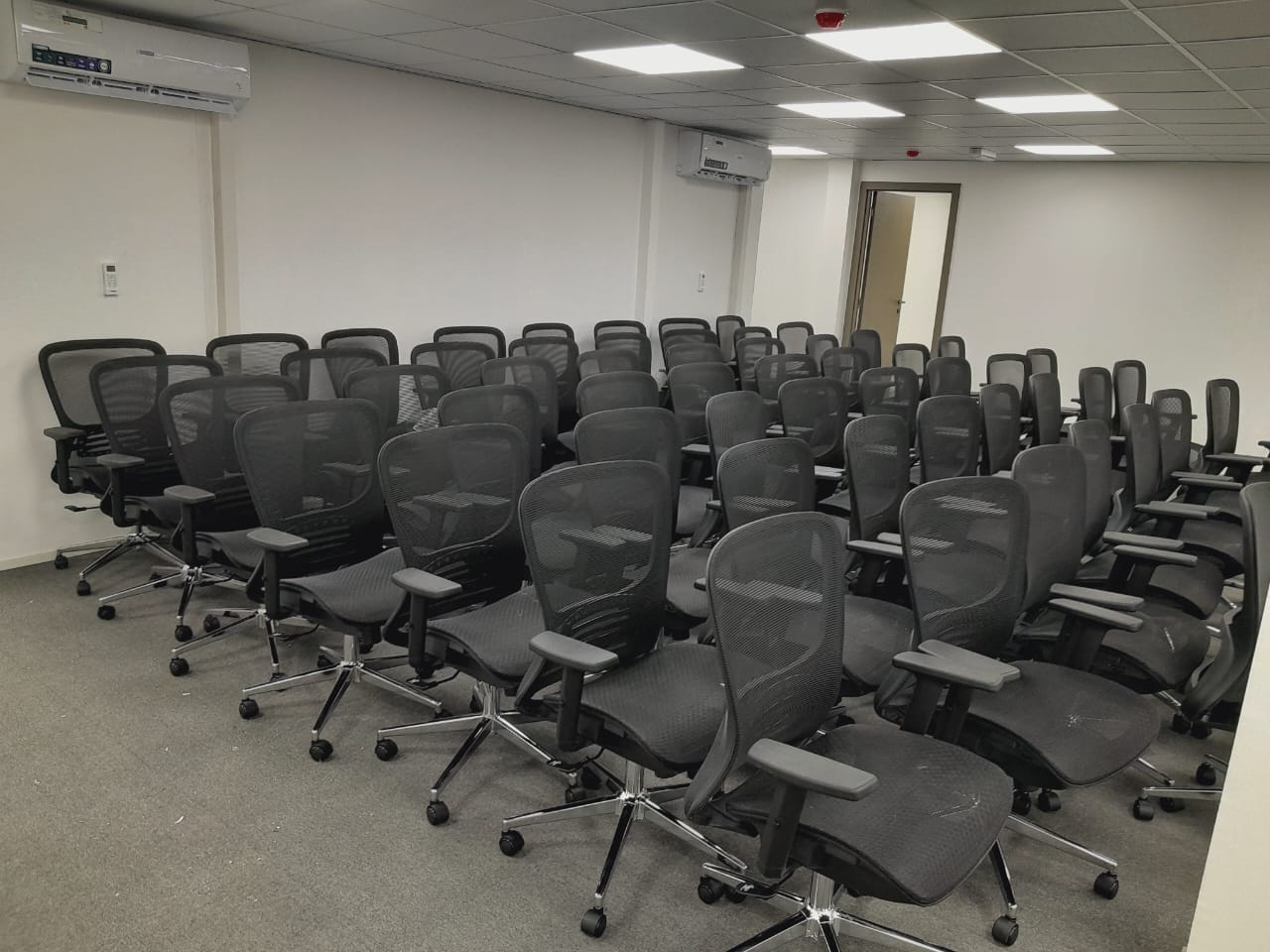 Ergonomic Mesh Office Chair Medium Back - BIFMA Certified | UAE Stock & Warranty