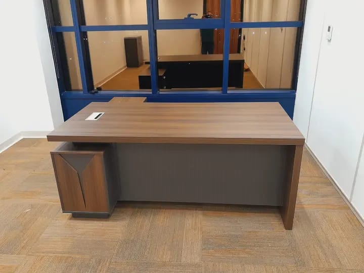 L Shape Office Table 160x160cm - Premium Executive Desk UAE | INFINI HOMES
