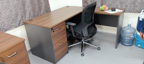 L Shaped Office Desk 140cm - Modern Executive Table with Drawers UAE | Walnut Grey