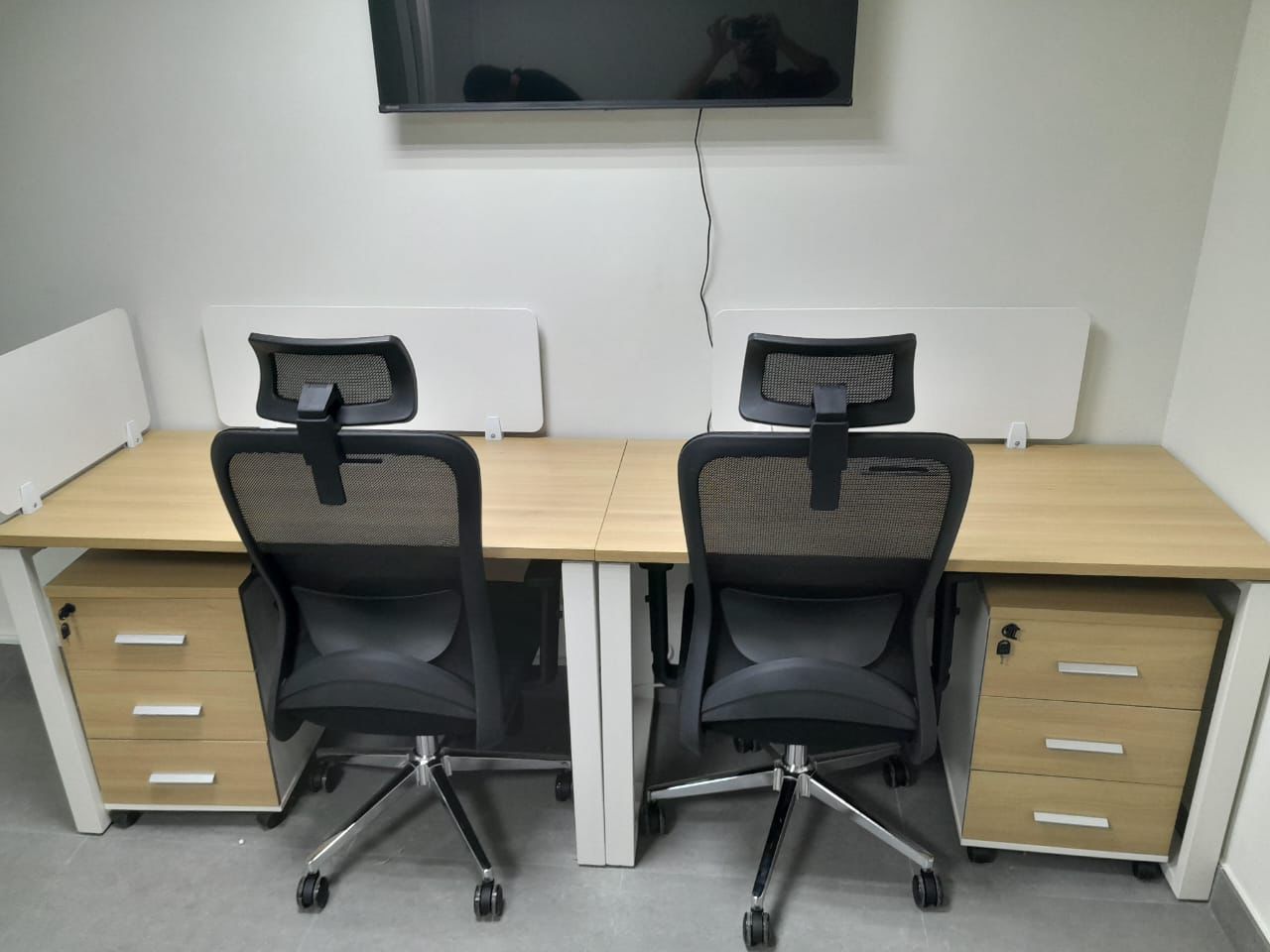 1 Person Office Workstation Desk with Drawers - Oak & White 120x60cm | Dubai UAE