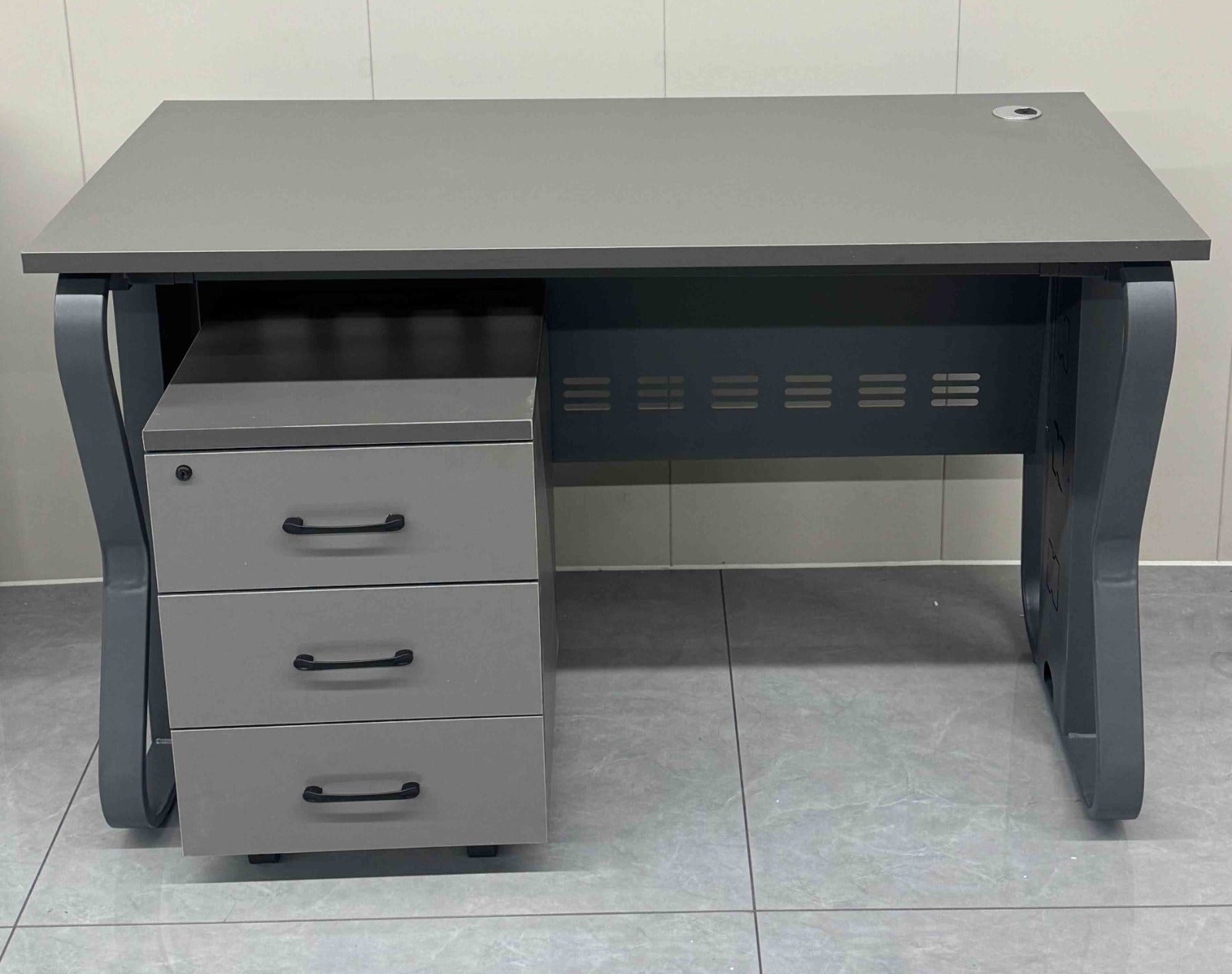 Modern Gray Office Desk with 3-Drawer Mobile Pedestal | UAE Delivery 140x60