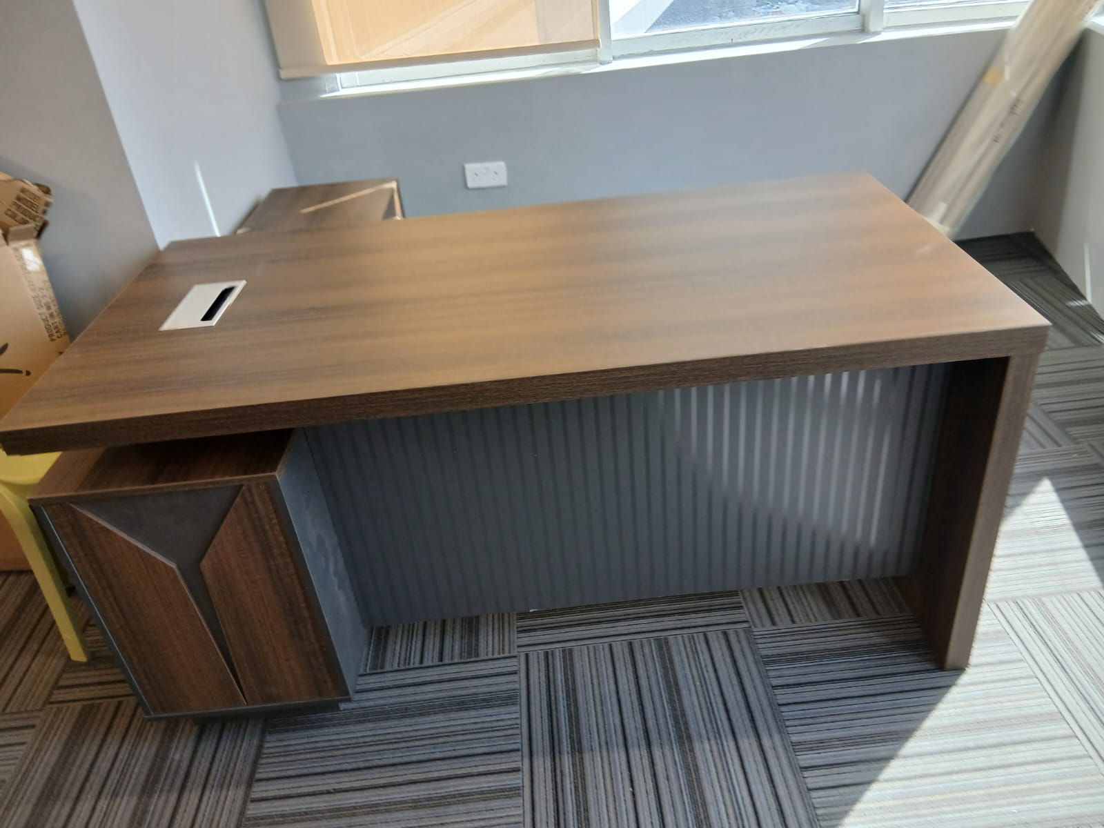 L Shape Office Table 160x160cm - Premium Executive Desk UAE | INFINI HOMES