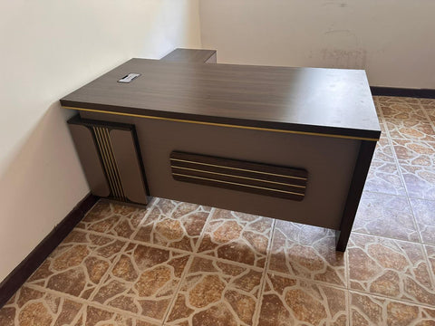 INFINI HOMES IHF725-160 Wenge Grey Executive Desk with Integrated LED Lighting – Detail View | UAE