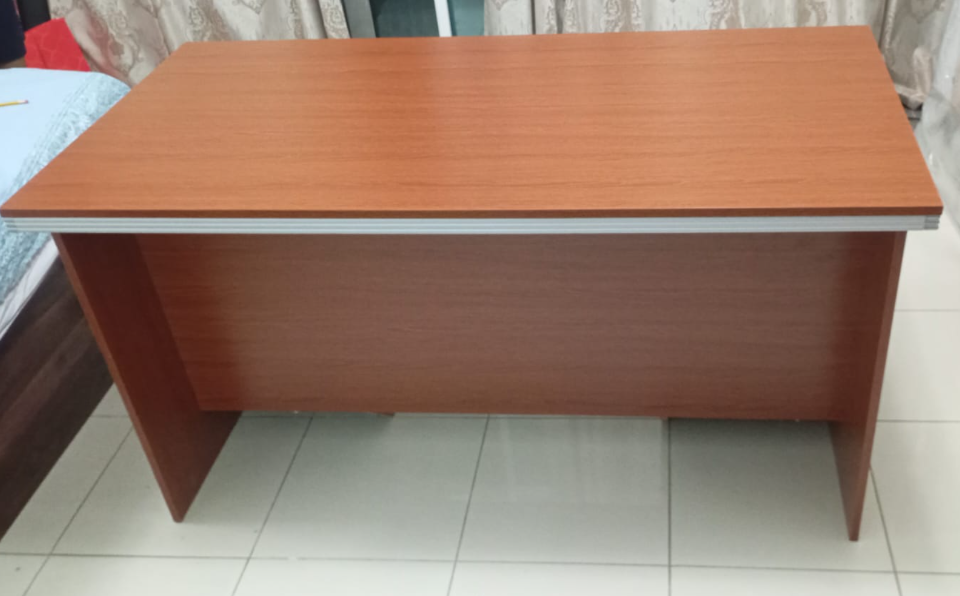 Office Desk 1M Golden Oak (100x60x75cm) | Premium Workspace Furniture