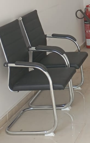 PU Visitor Chair with Chrome Arms & Base | Office Guest Seating UAE